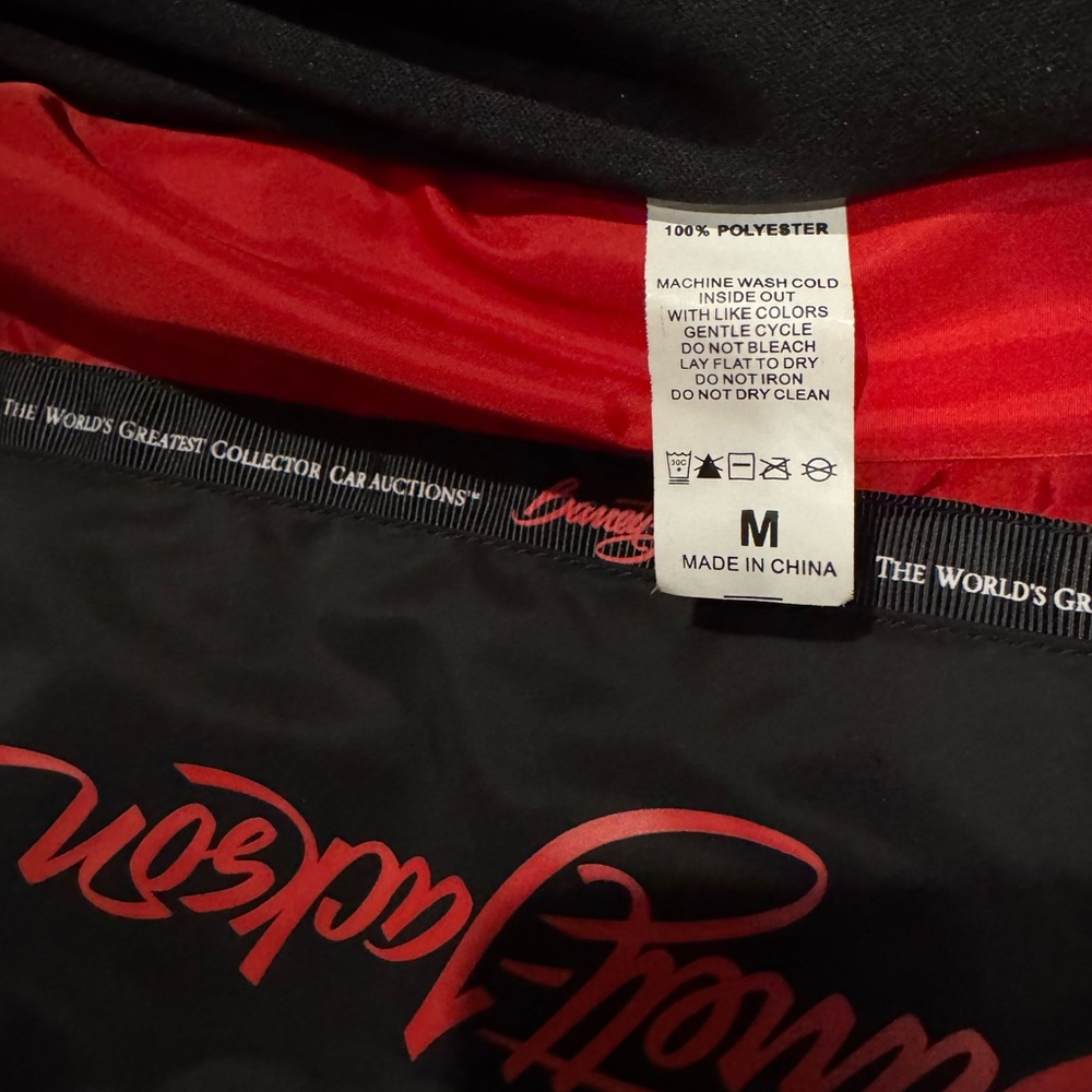 Barrett Jackson Official Black & Red Quilted Vest - Women's collector car & moto - Picture 6 of 7